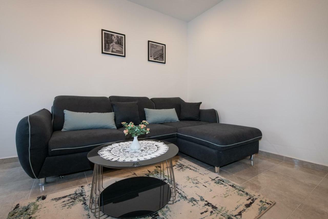 Apartment Emili Opatija Exterior foto